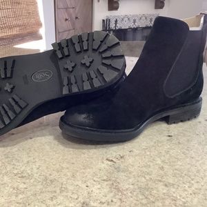 Sofft waterproof distressed suede chelsea boot